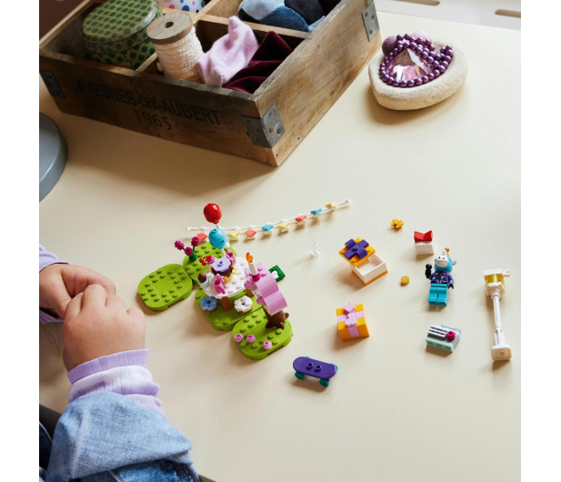 LEGO Animal Crossing 77046 Przyjęcie urodzinowe Juliana - 1220620 - zdjęcie 10